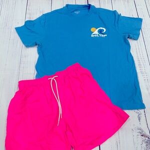 Blue Summer T shirt (Old Navy) and Pink (H&M) shorts combo !